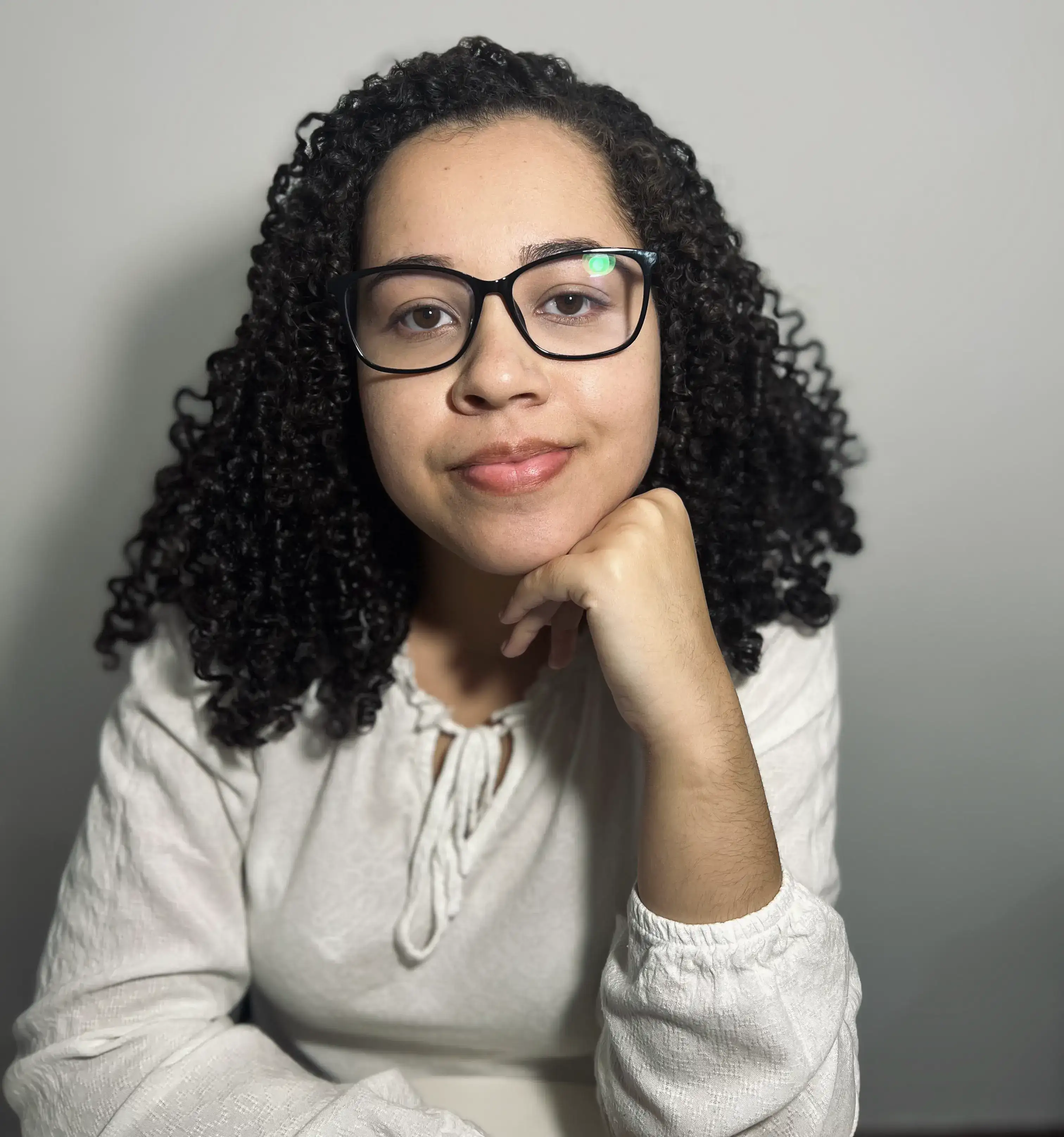 Yasmin, psicóloga responsável pelo atendimento online
